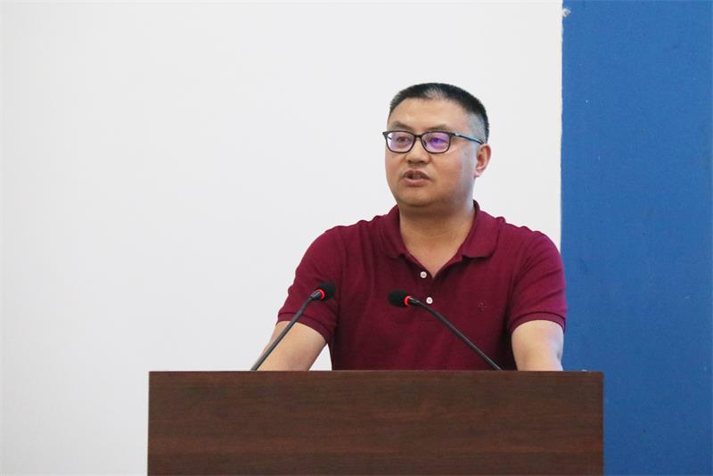 1616394367380831.jpg 鲜亚董事长作总结.jpg